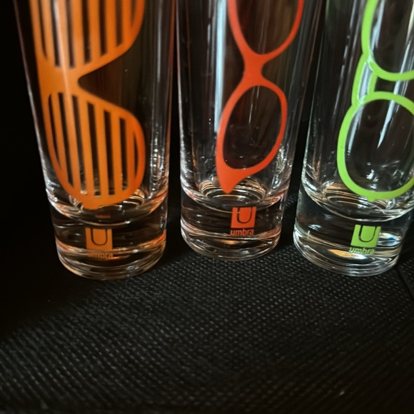 Umbra set of 6 shot glasses multicolor with eyeglasses funny - Picture 4 of 5